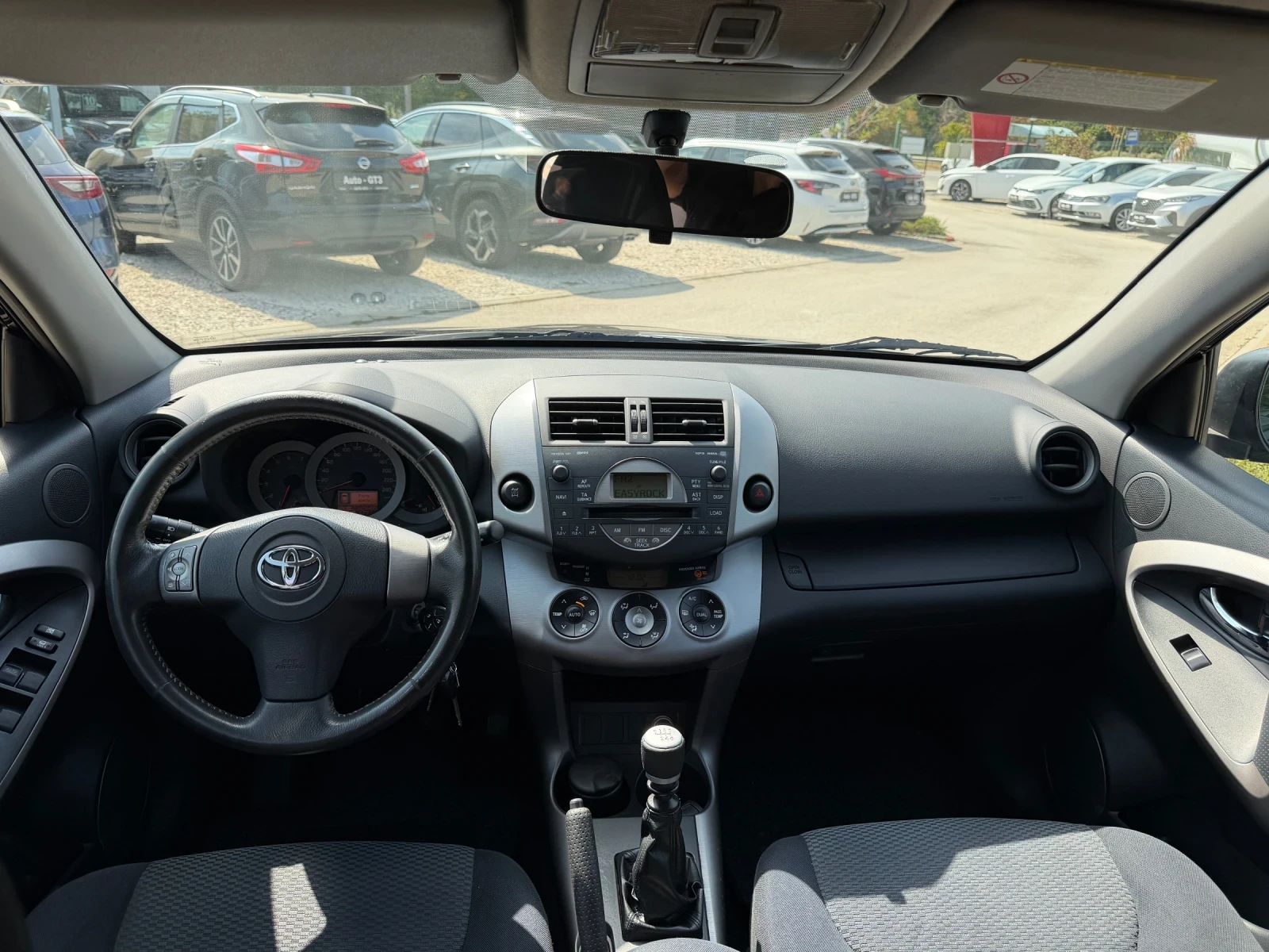 Toyota Rav4 2.2D4d 136к.с 6ск.  238000км., снимка 13 - Автомобили и джипове - 56162429