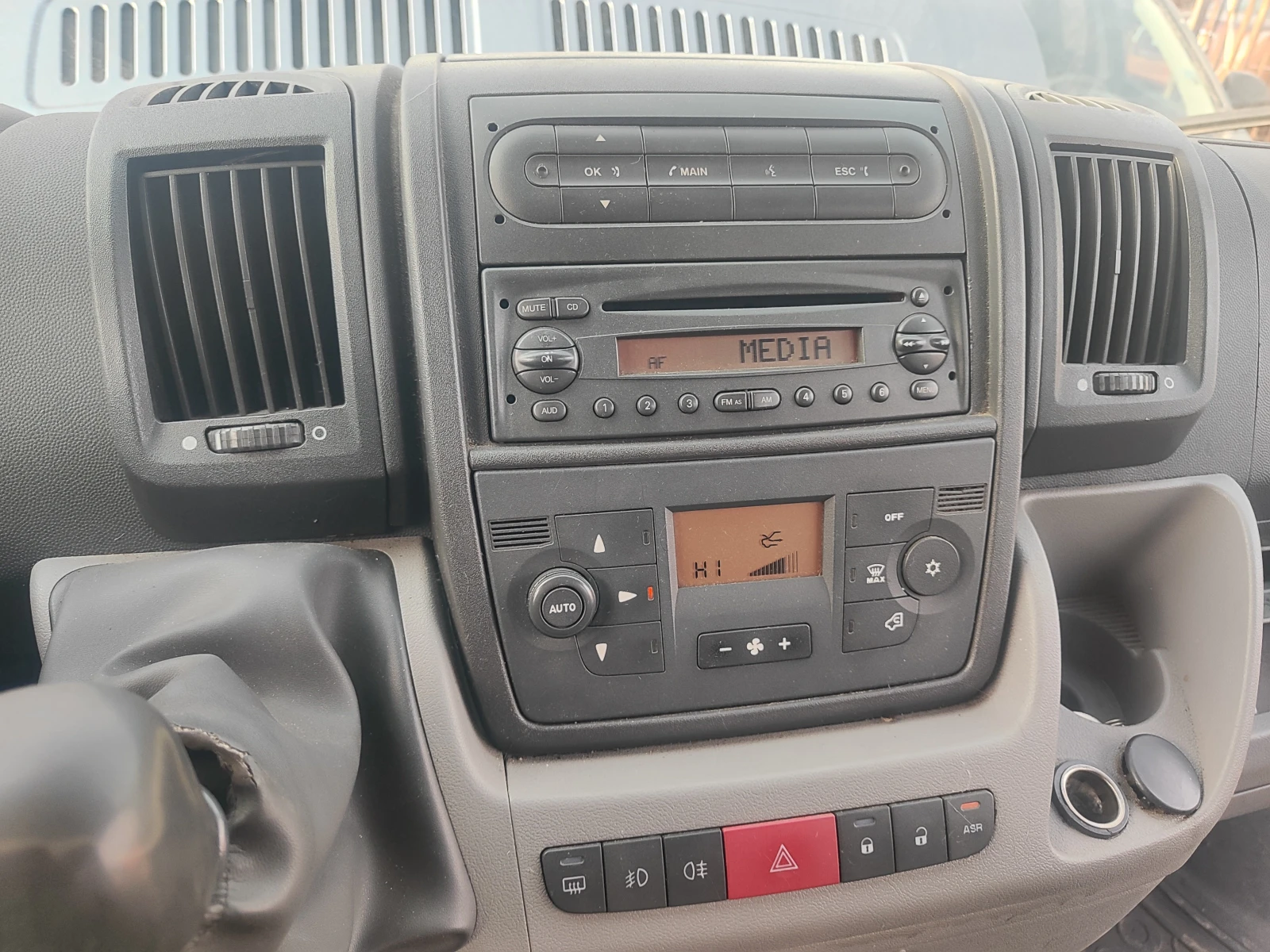 Peugeot Boxer 3.0 дизел - изображение 7