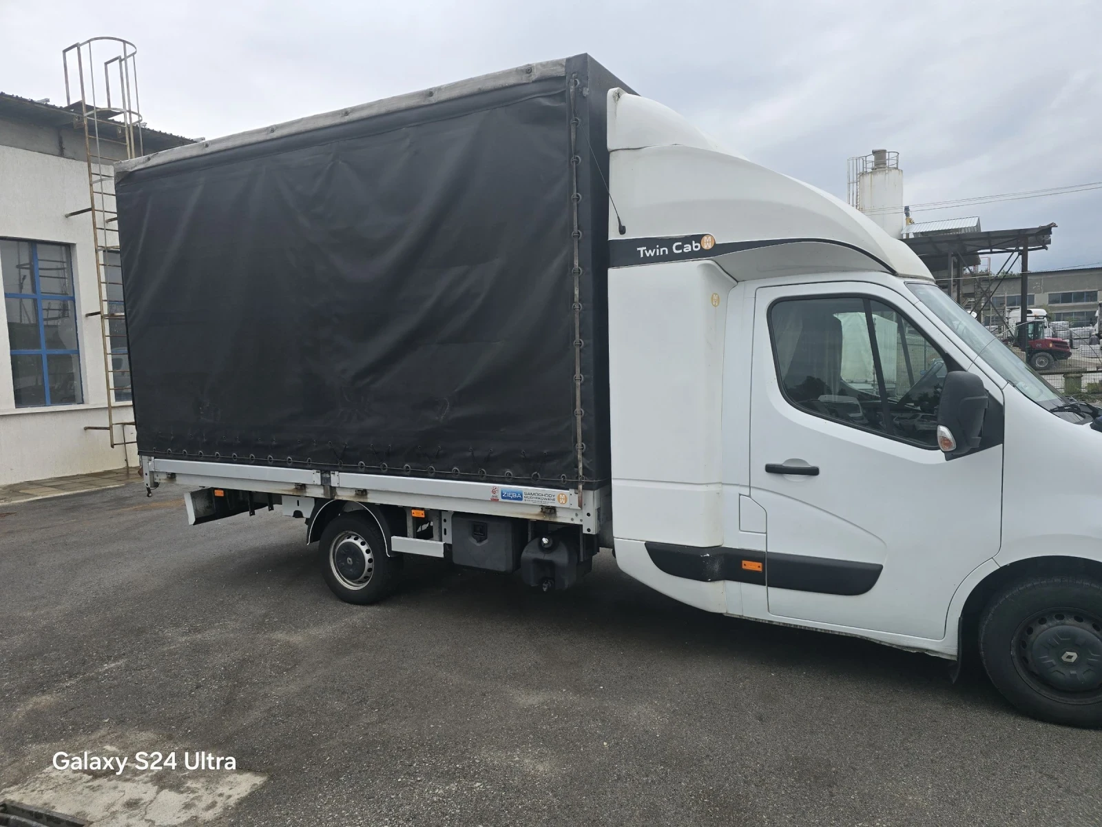 Renault Master, снимка 2 - Бусове и автобуси - 54459039