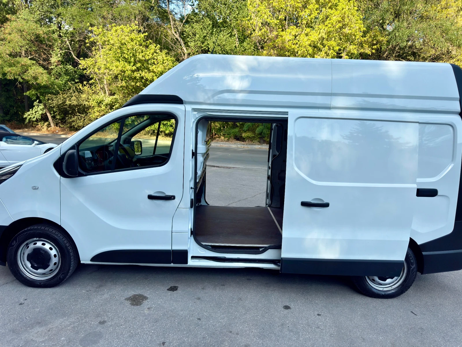 Renault Trafic ��� ��������, 2.0dci, �� 2.49�. 4 ���� ������ 190h | Mobile.bg � ����������� 8