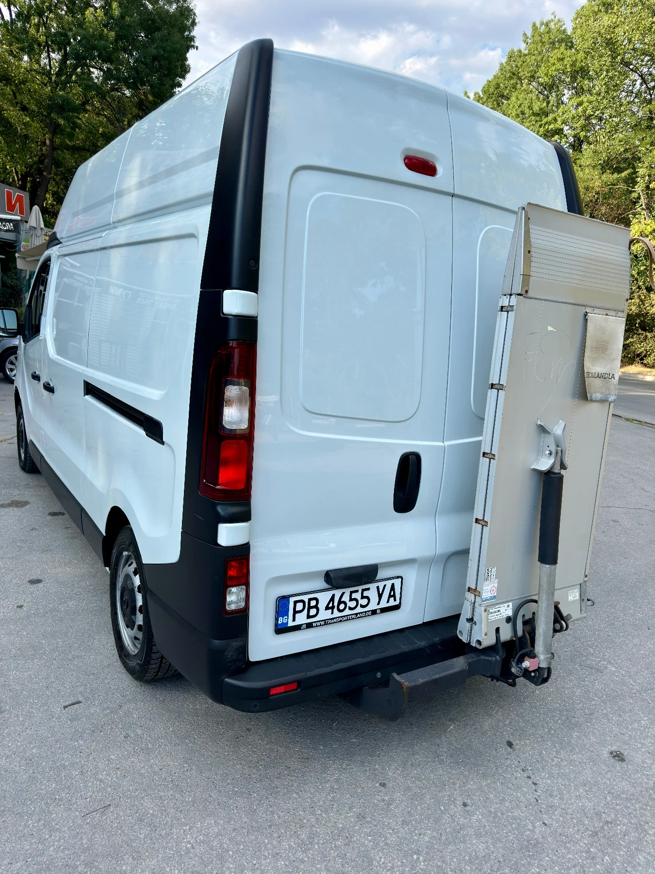 Renault Trafic ��� ��������, 2.0dci, �� 2.49�. 4 ���� ������ 190h | Mobile.bg � ����������� 16