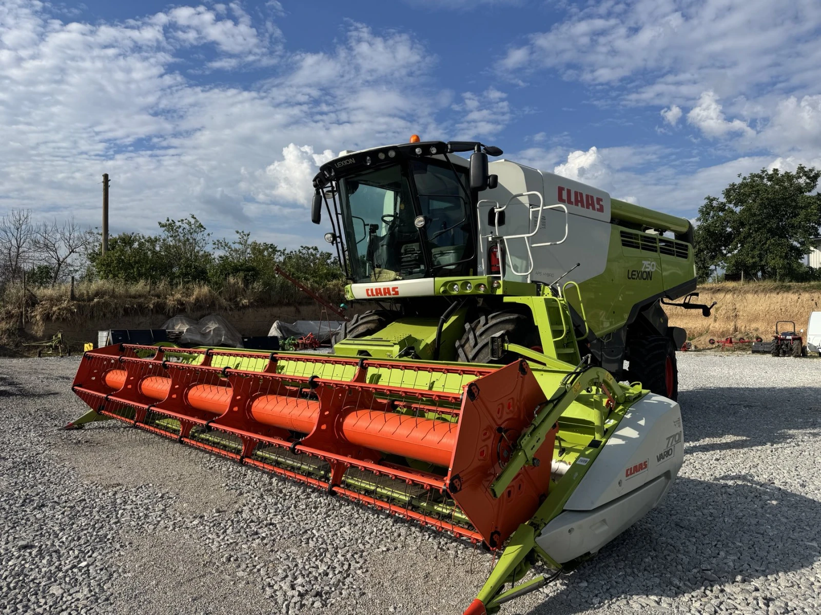 Комбайн Claas LEXION 750 MONTANA