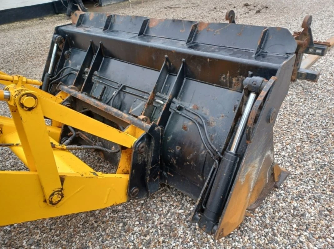 Багер JCB 4CX, снимка 9 - Индустриална техника - 55324448