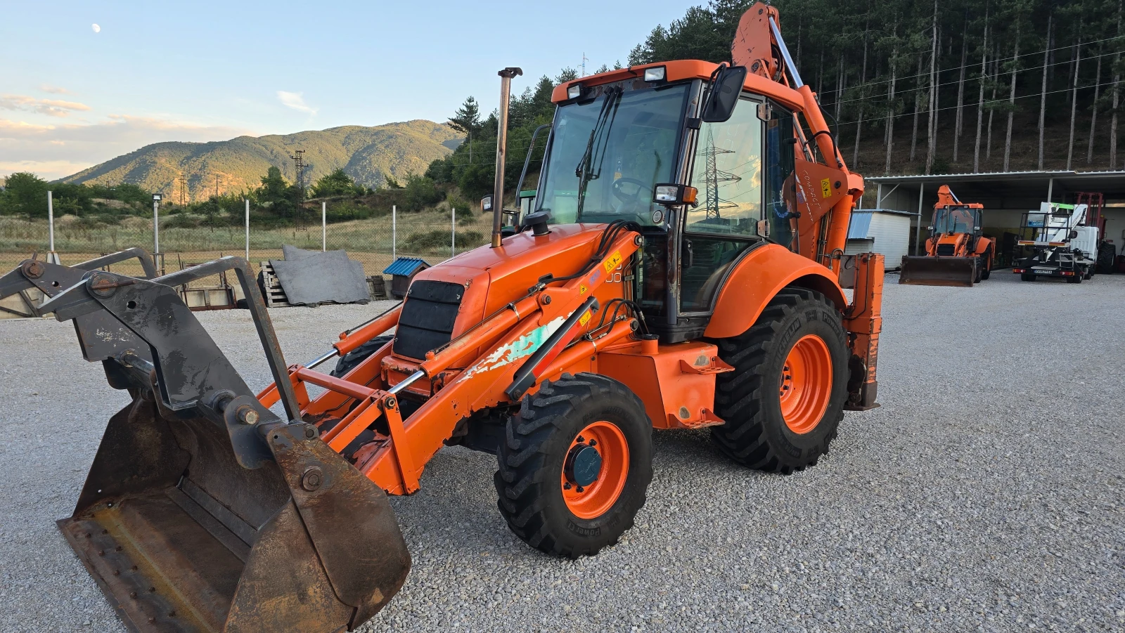 Багер New Holland FB100-Нов внос!, снимка 3 - Индустриална техника - 55422201