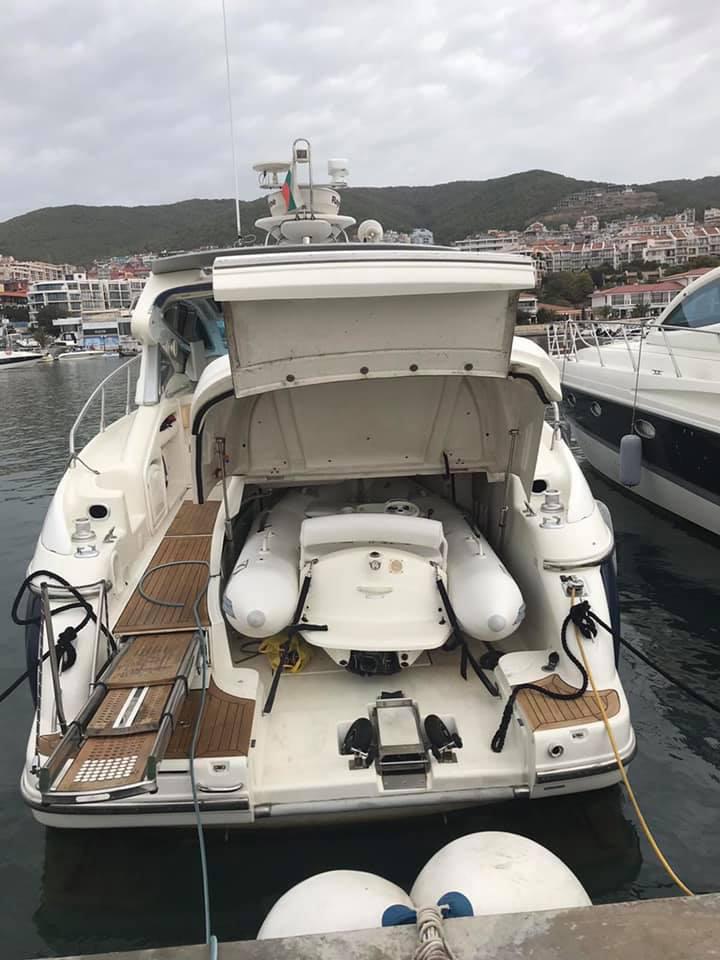 Моторна яхта Cranchi Mediteranee 50HT Цена с ДДС, снимка 4 - Воден транспорт - 43747413