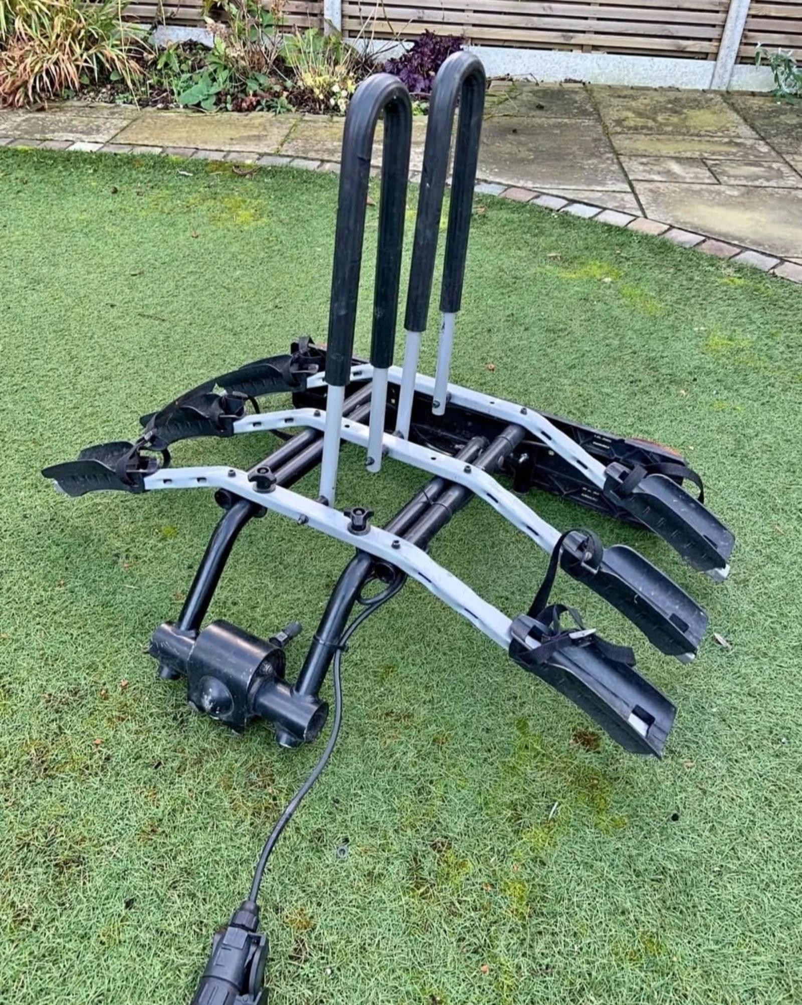 Thule   3     . | Mobile.bg   3