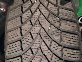 Гуми Всесезонни 215/65R17, снимка 2 - Гуми и джанти - 49610453