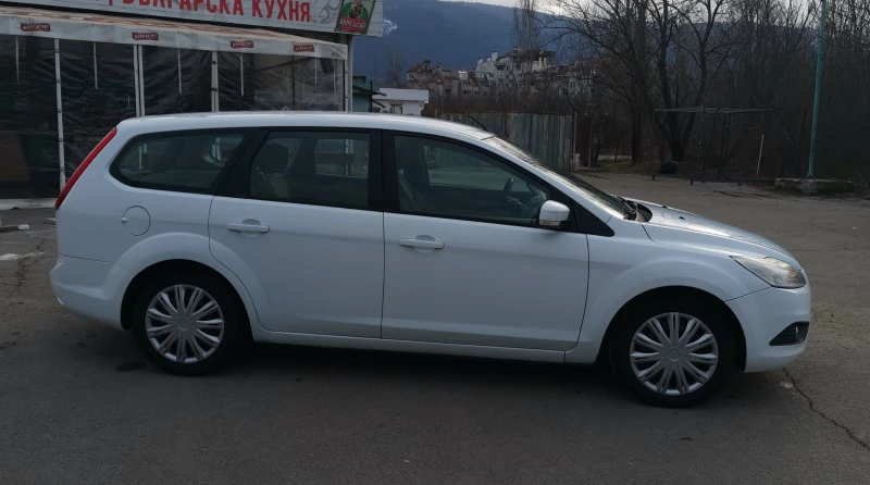 Ford Focus 1.6 от Moto Pfohe, снимка 4 - Автомобили и джипове - 49432755