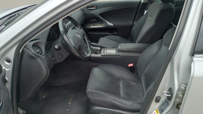 Lexus IS 250, снимка 13 - Автомобили и джипове - 52054463