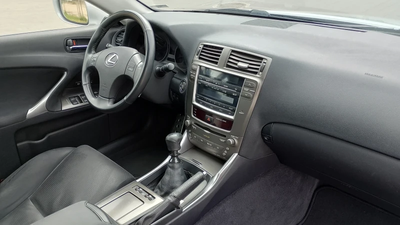 Lexus IS 250, снимка 11 - Автомобили и джипове - 52054463