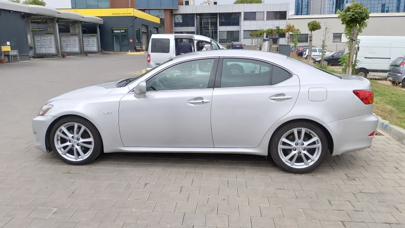 Lexus IS 250, снимка 2 - Автомобили и джипове - 52054463