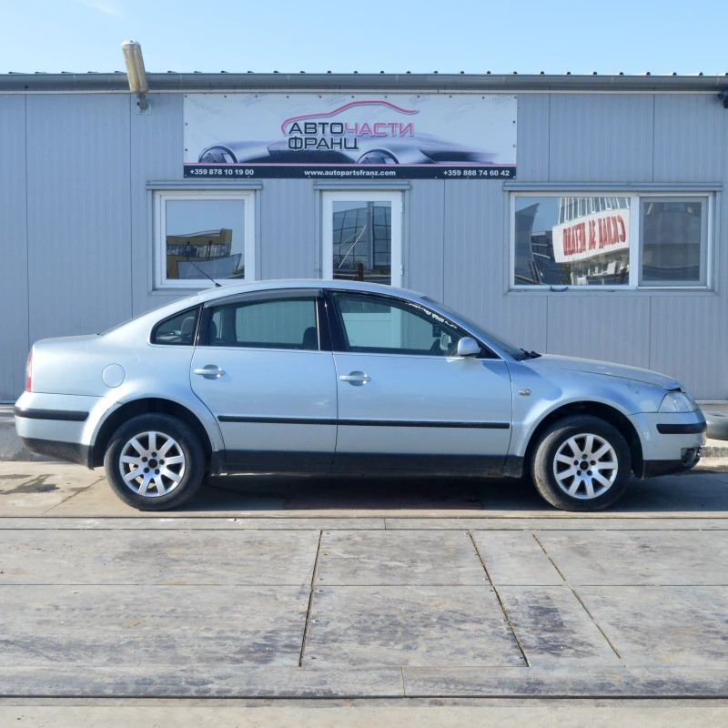 VW Passat, снимка 2 - Автомобили и джипове - 52328534