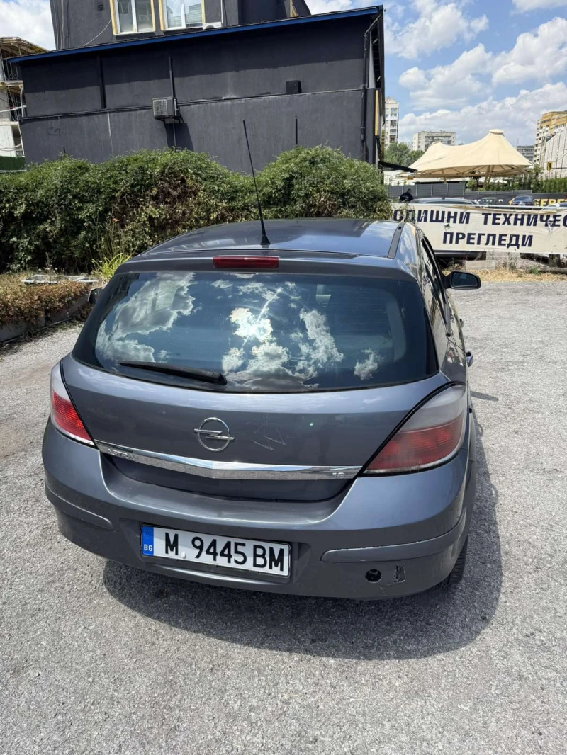 Opel Astra H 1.8, снимка 4 - Автомобили и джипове - 52403451
