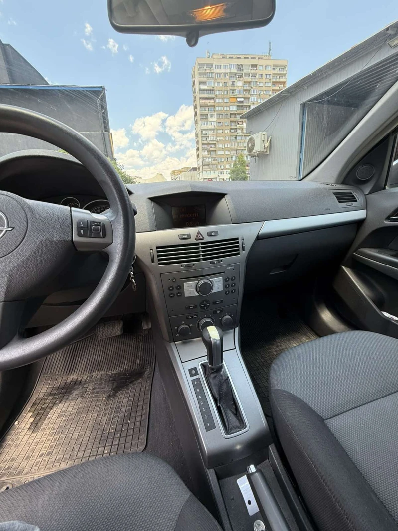 Opel Astra H 1.8, снимка 5 - Автомобили и джипове - 52403451