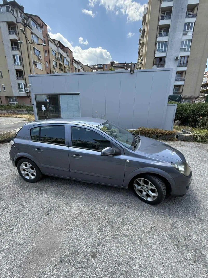 Opel Astra H 1.8, снимка 3 - Автомобили и джипове - 52403451