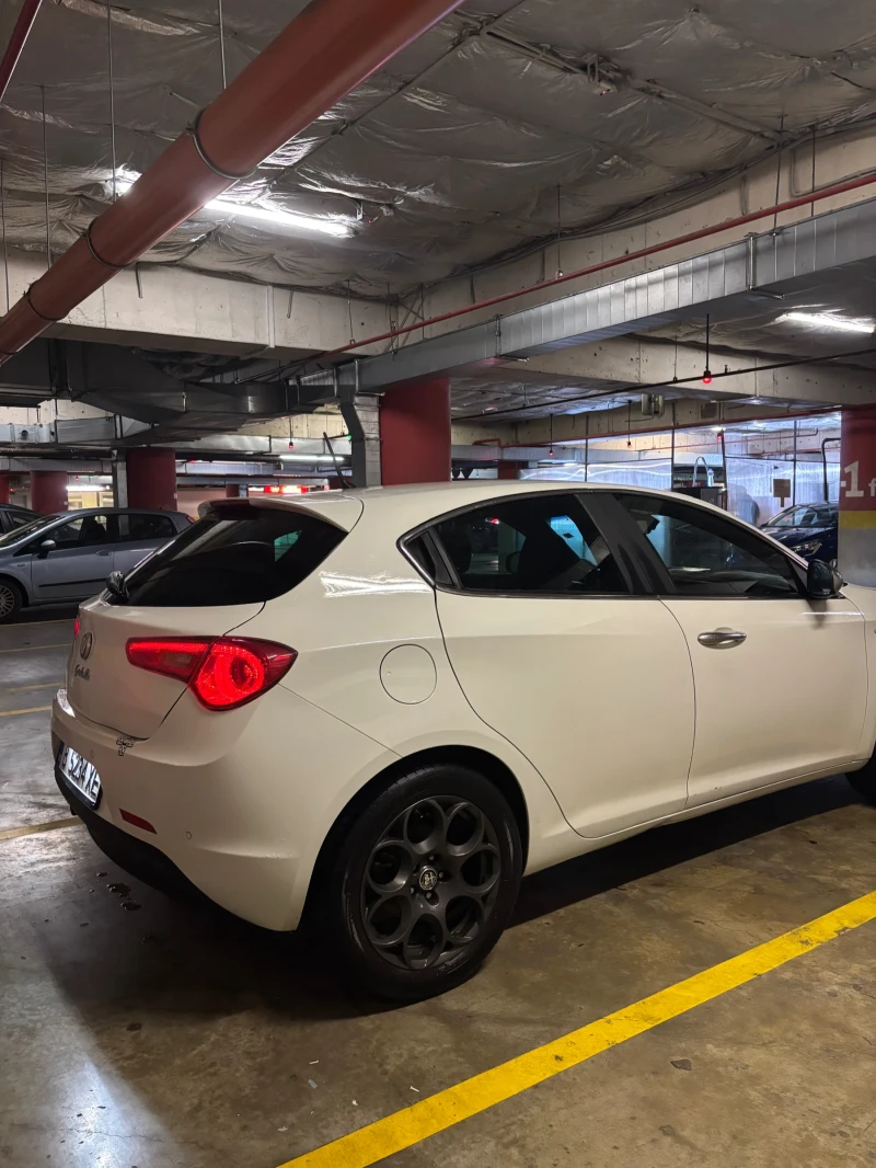 Alfa Romeo Giulietta 1.6 JTDM- 105, снимка 4 - Автомобили и джипове - 52673205