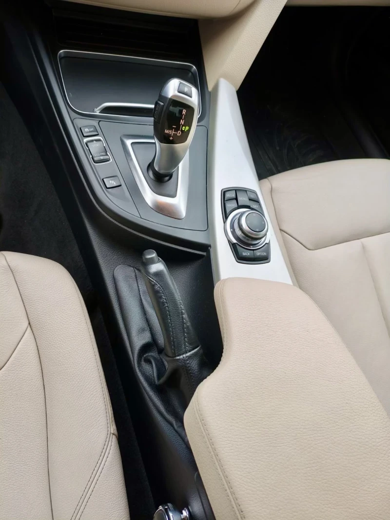 BMW 320, снимка 7 - Автомобили и джипове - 53501583