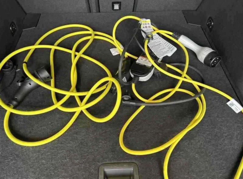 VW ID.7   Pro 82 KWh 210 KW.KAMERA.LED.NAVI.PANORAMA, снимка 9 - Автомобили и джипове - 53556966