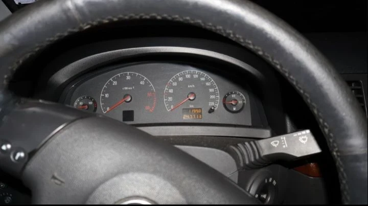 Opel Vectra  - изображение 4