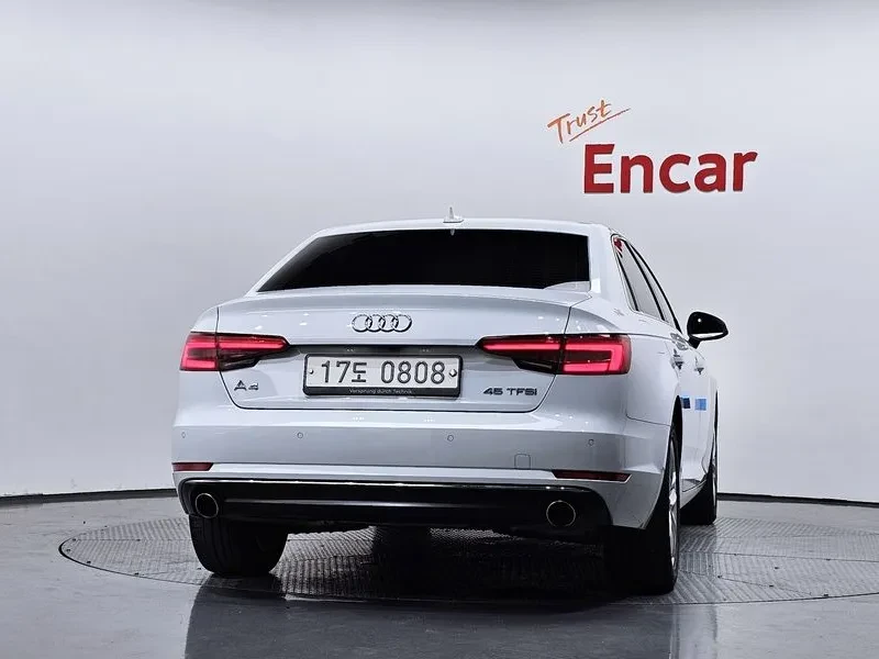 Audi A4 45 Tfsi Premium, снимка 7 - Автомобили и джипове - 55816615