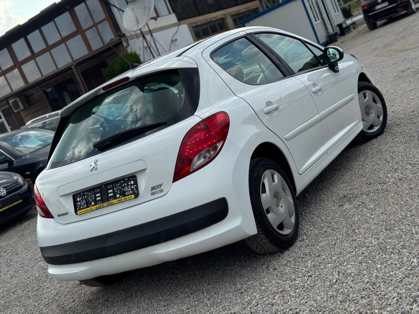 Peugeot 207 1.6HDI 90кс КЛИМАТИК FaceLift  - изображение 6