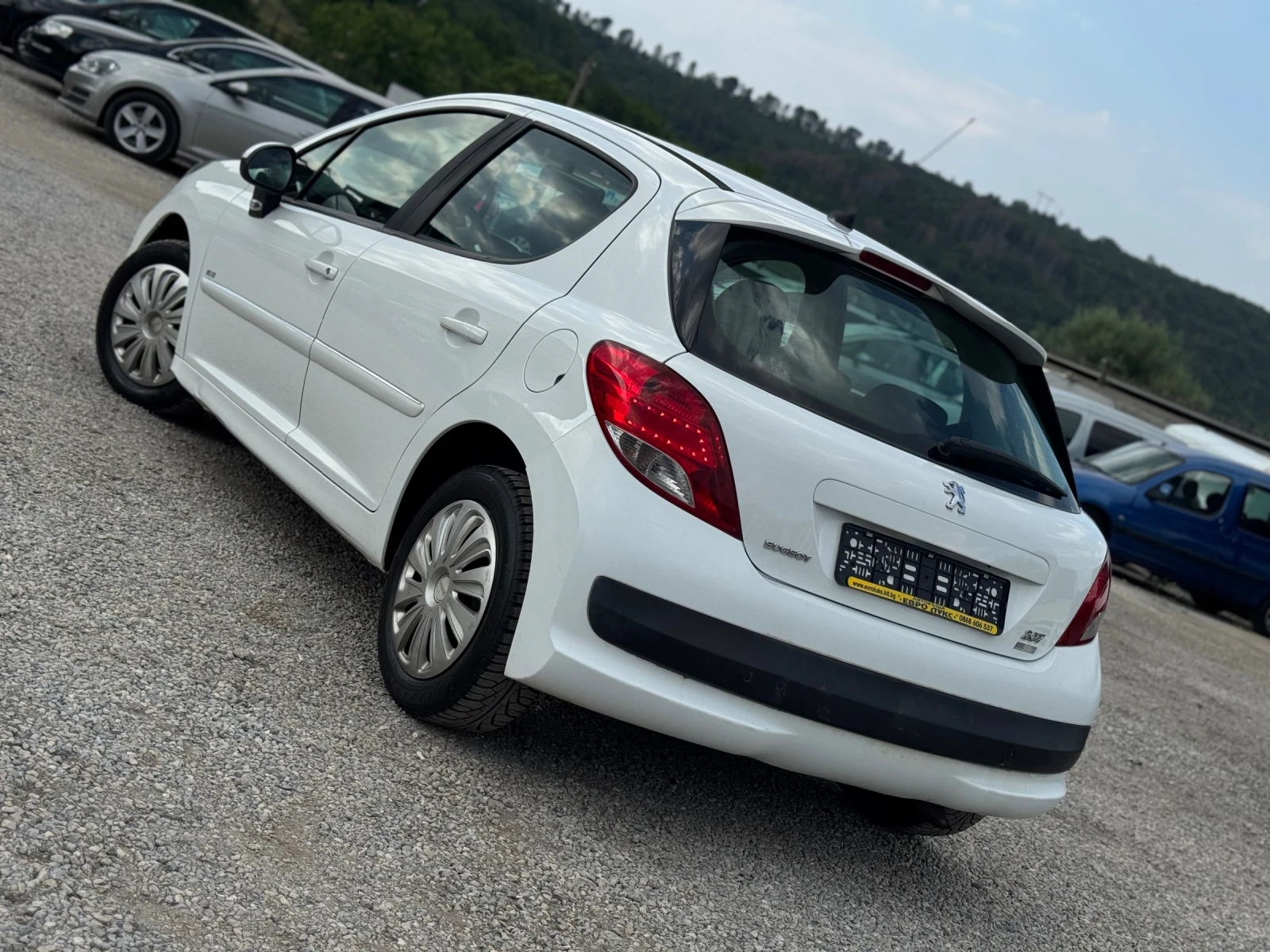 Peugeot 207 1.6HDI 90кс КЛИМАТИК FaceLift  - изображение 4