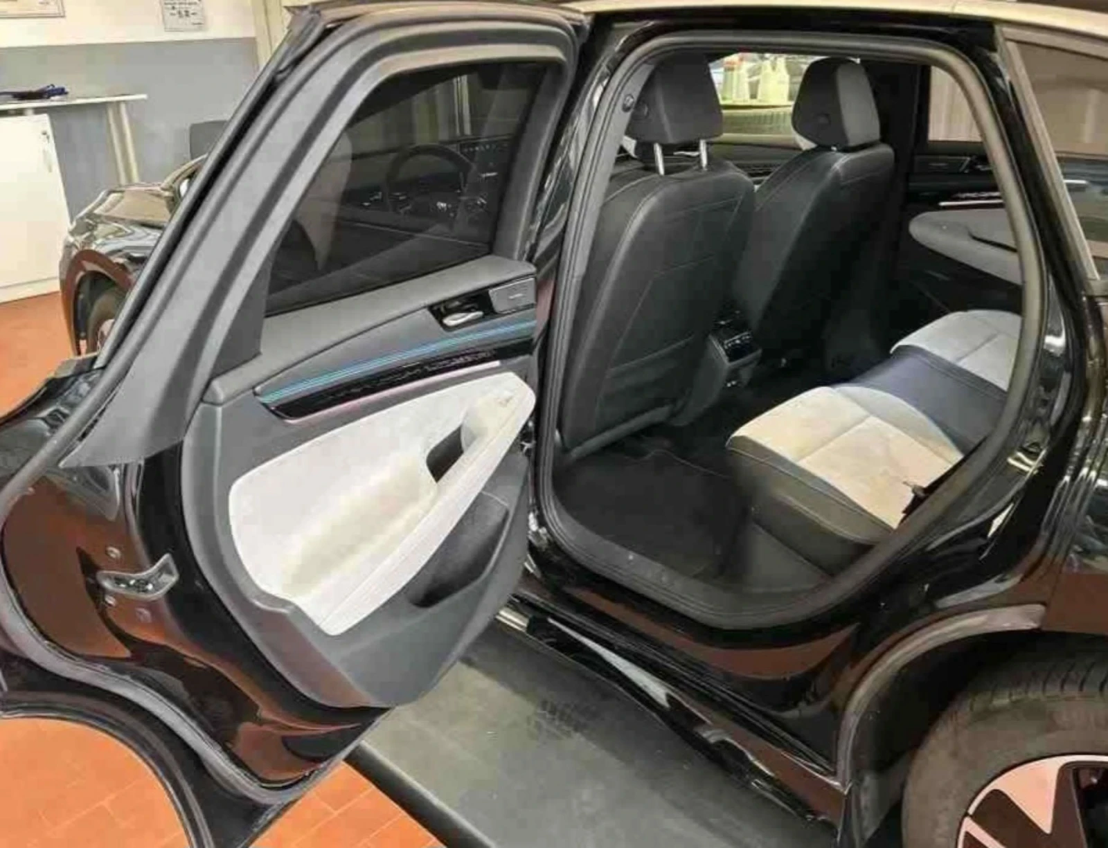 VW ID.7   Pro 82 KWh 210 KW.KAMERA.LED.NAVI.PANORAMA | Mobile.bg � ����������� 11