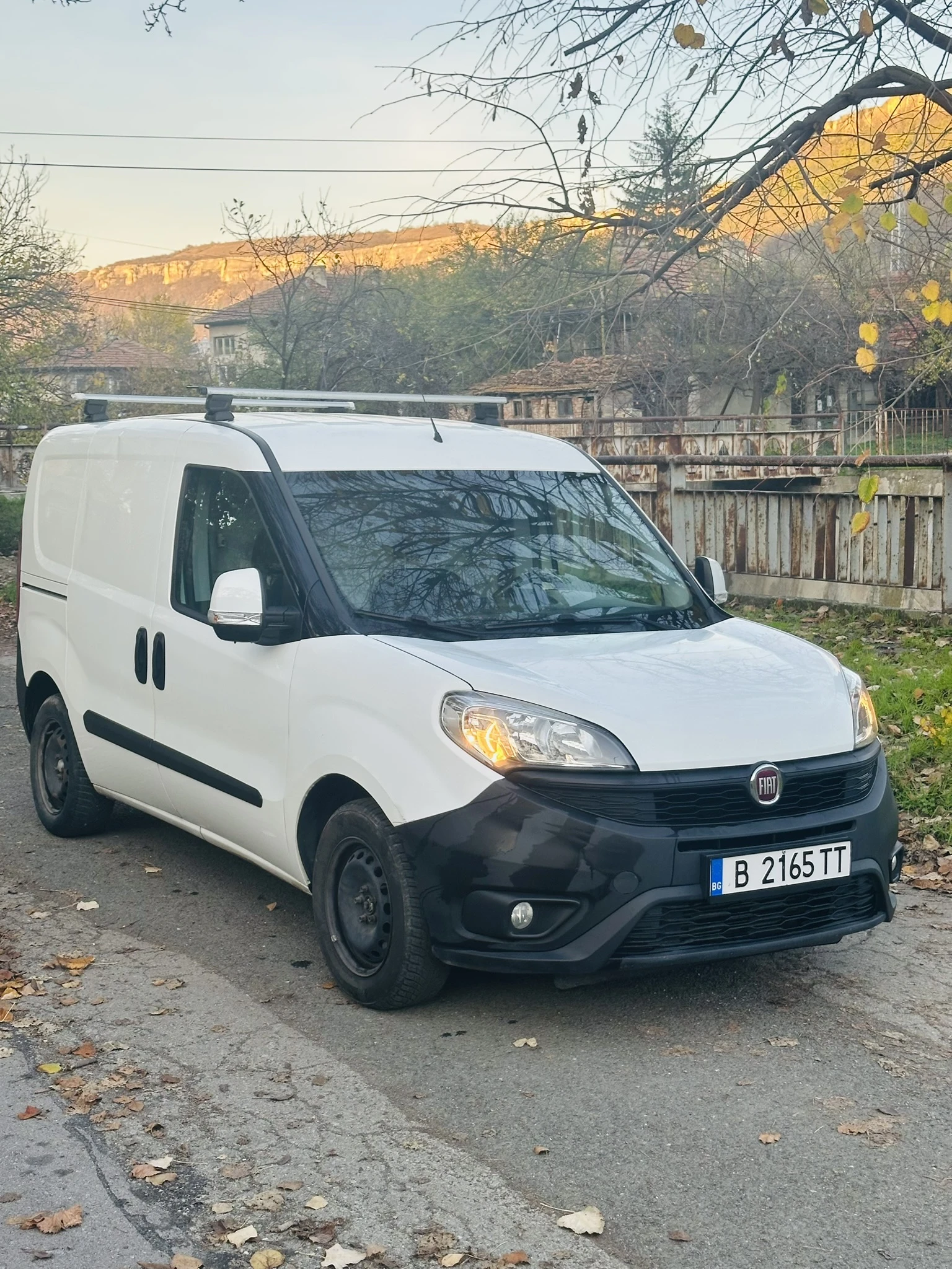 Fiat Doblo 1.3 MultiJet Фактура, снимка 4 - Автомобили и джипове - 53838839