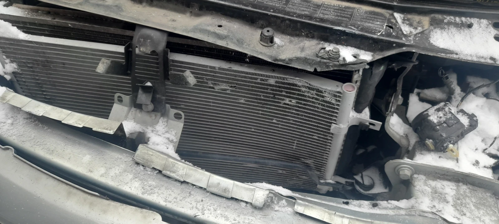 Renault Laguna, снимка 6 - Автомобили и джипове - 54011561