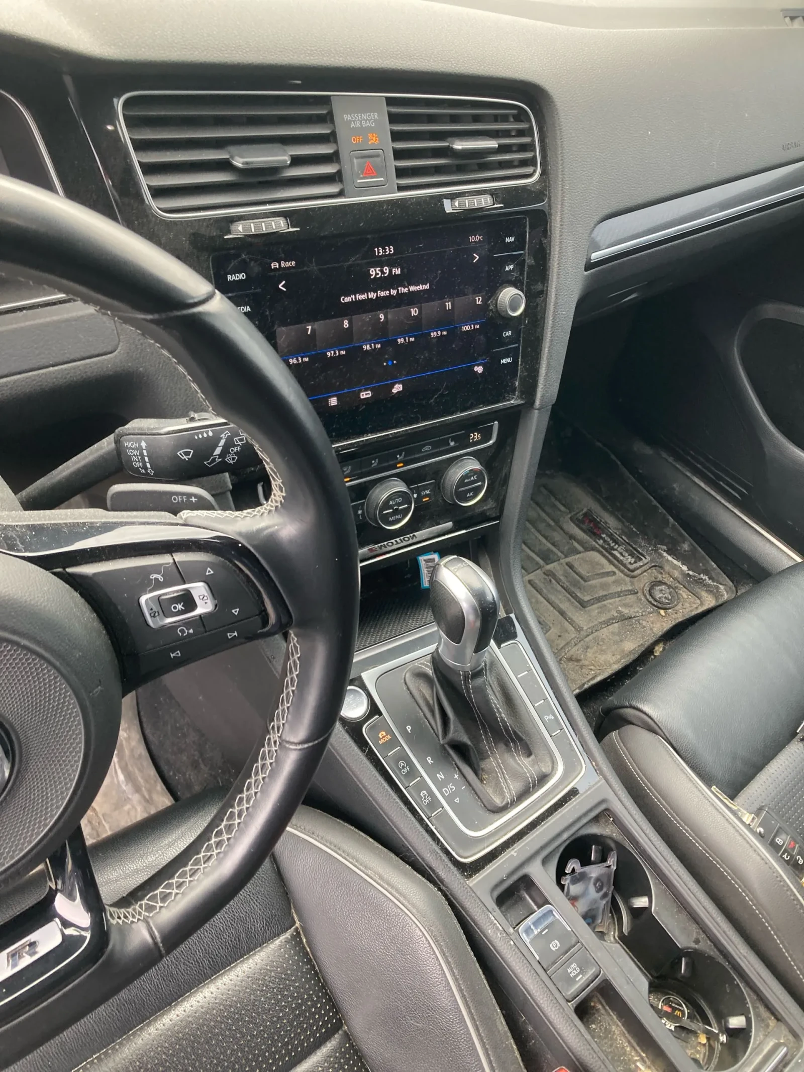 VW Golf R-LINE* CARFAX* DIGITAL, снимка 7 - Автомобили и джипове - 54078154