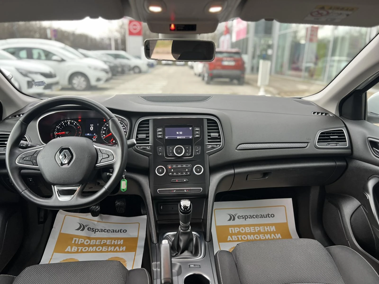 Renault Megane 1.3 TCe / 140 к.с. / ГАРАНЦИЯ, снимка 11 - Автомобили и джипове - 54114200