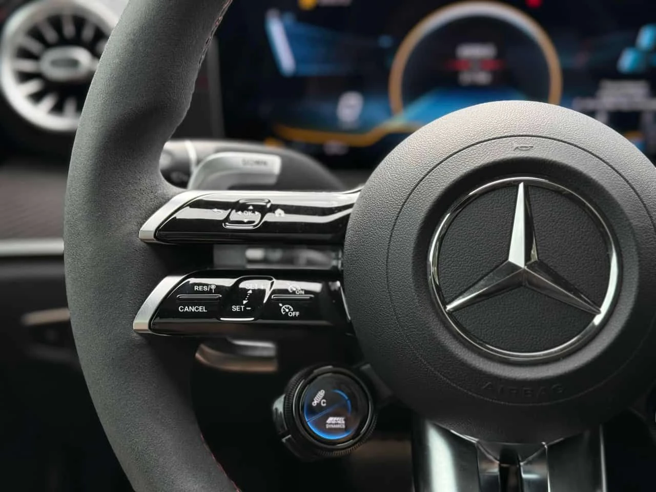 Mercedes-Benz E 53 AMG 4MATIC* КАРБОН* DISTRONIC* 360* HUD* ОБДУХВАНЕ* , снимка 16 - Автомобили и джипове - 54184793