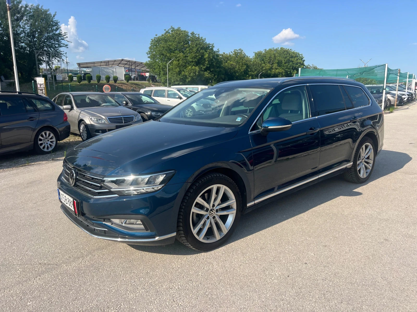 VW Passat