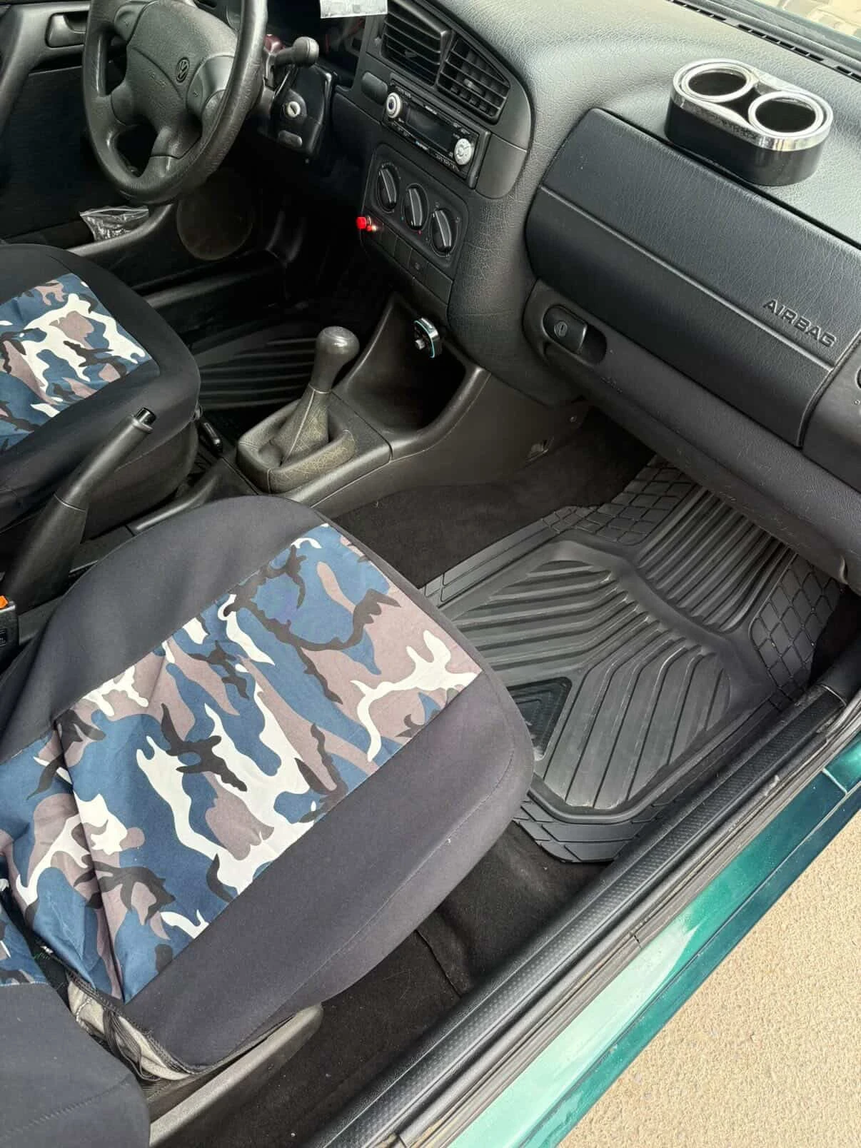 VW Golf 1.9TDI 90hp, снимка 7 - Автомобили и джипове - 54571811