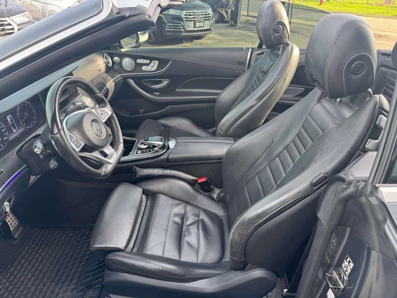 Mercedes-Benz E 400 * 4MATIC Cabriolet, Camera, Leather, Lane Assi * C, снимка 13 - Автомобили и джипове - 54784920