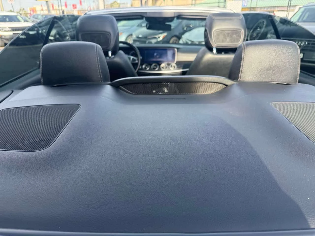 Mercedes-Benz E 400 * 4MATIC Cabriolet, Camera, Leather, Lane Assi * C, снимка 15 - Автомобили и джипове - 54784920