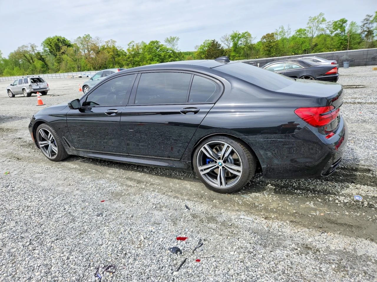 BMW 740 I !!FULL SPECIAL!!, снимка 2 - Автомобили и джипове - 54940608