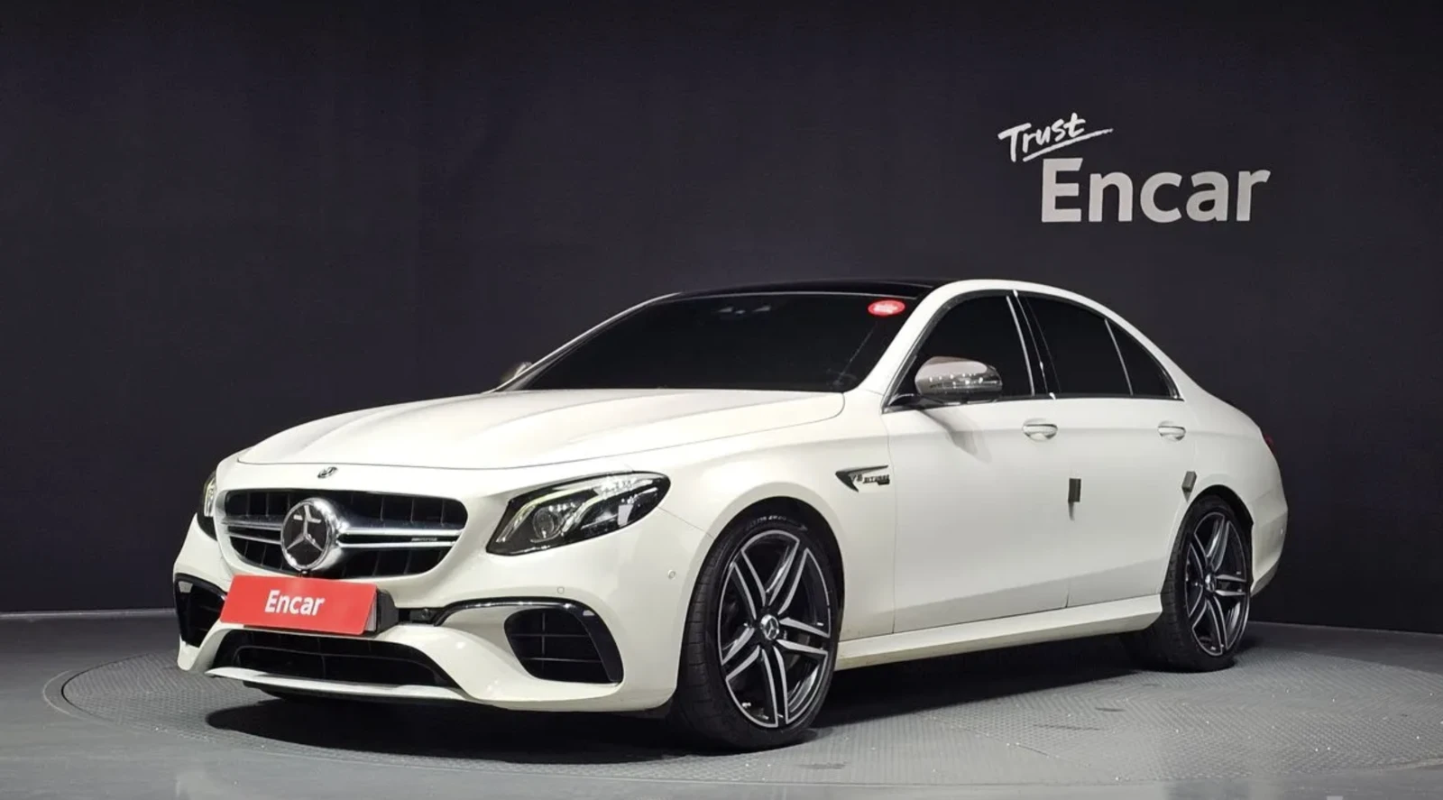 Mercedes-Benz E 63 AMG BURMESTER /360 КАМЕРИ/ ОБДУХ / ПАНО /HUD