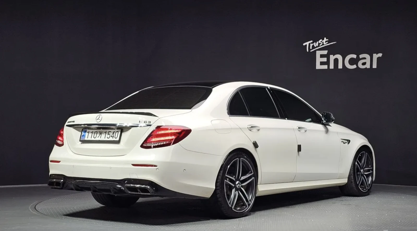 Mercedes-Benz E 63 AMG BURMESTER /360 КАМЕРИ/ ОБДУХ / ПАНО /HUD, снимка 2 - Автомобили и джипове - 55326064