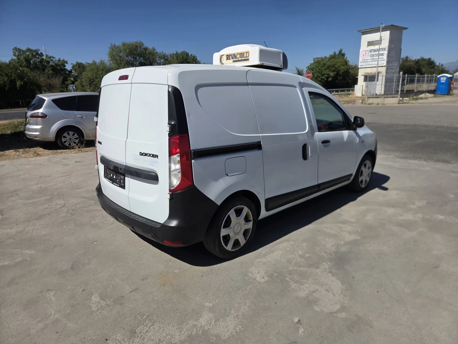 Dacia Dokker, снимка 3 - Автомобили и джипове - 55713471