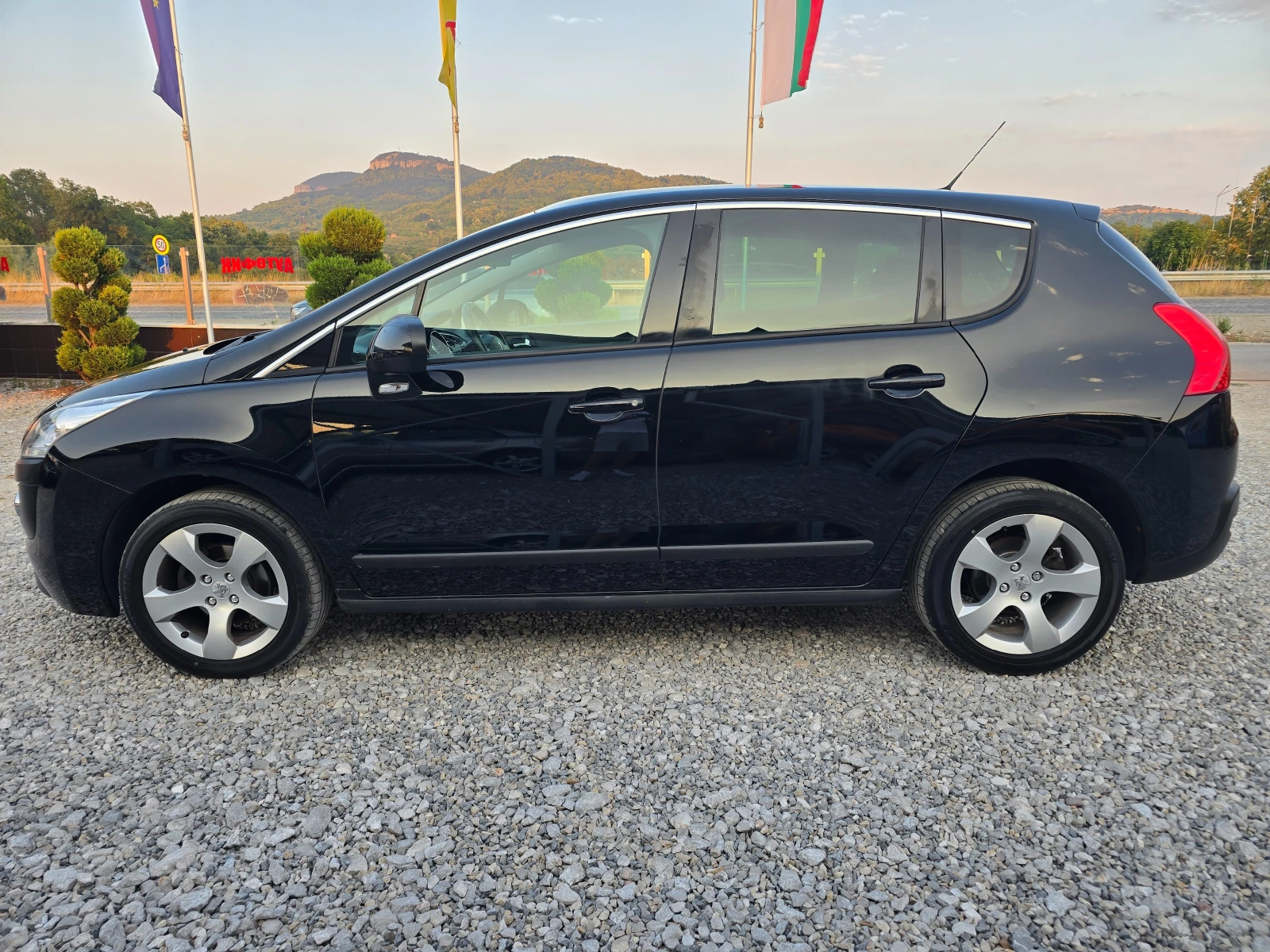 Peugeot 3008 1, 6 HDI НАВИГАЦИЯ !!! ЕВРО 5!!, снимка 2 - Автомобили и джипове - 55767326