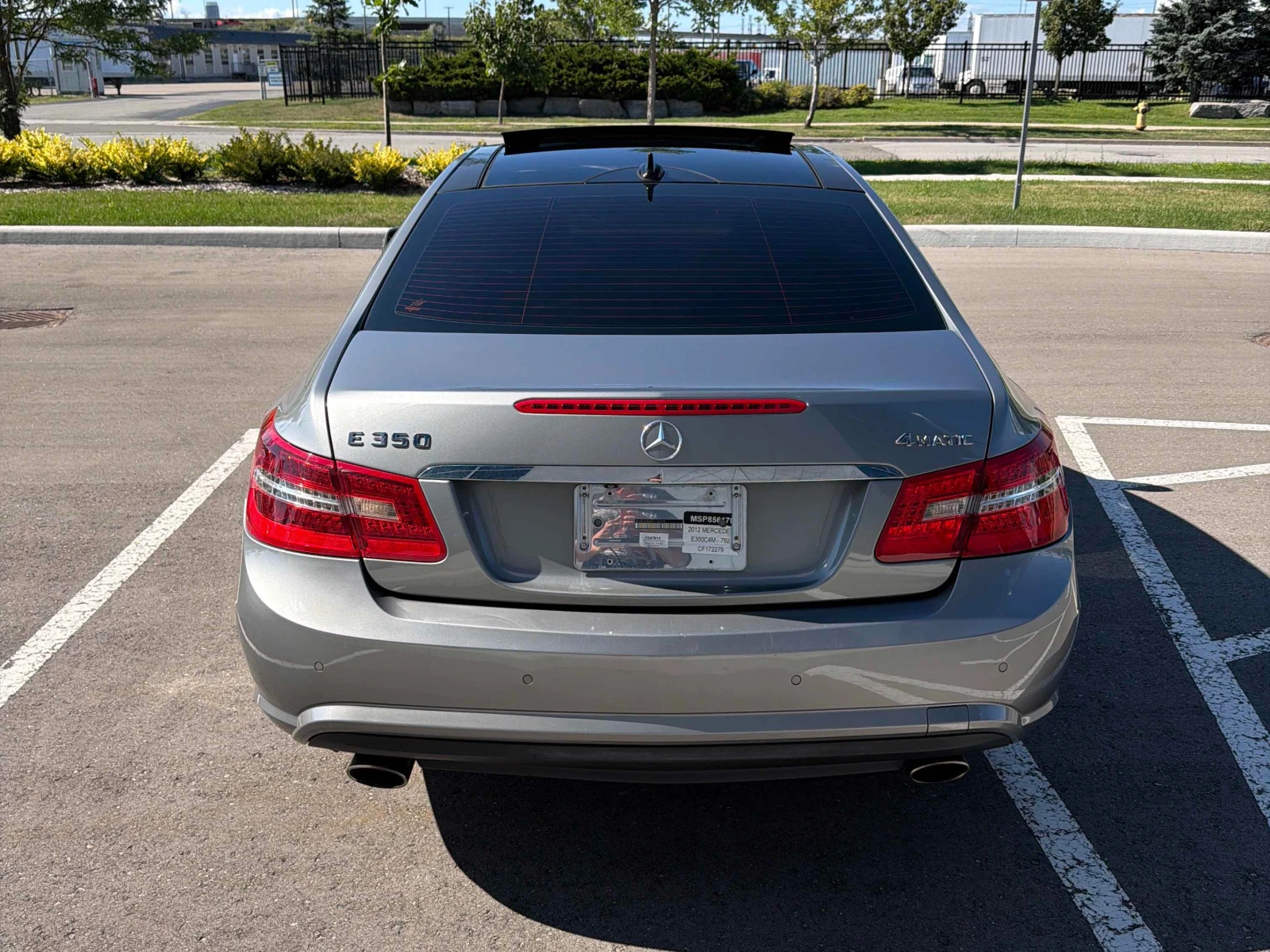 Mercedes-Benz E 350 * CARFAX * ОПЦИЯ ЗА ФИНАНСИРАНЕ * , снимка 4 - Автомобили и джипове - 55831100