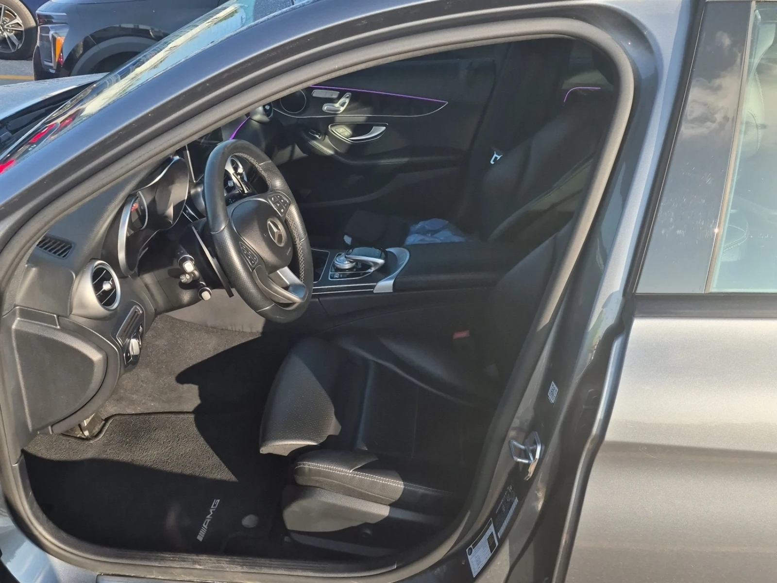 Mercedes-Benz C 300 АВТОКРЕДИТ, снимка 5 - Автомобили и джипове - 55949745