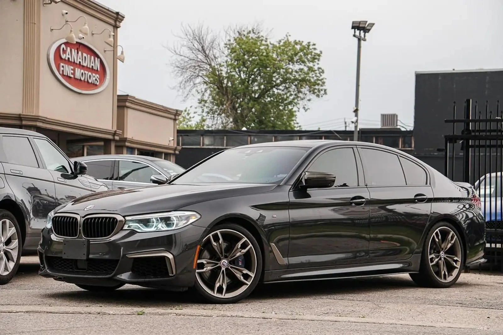 BMW 550 M550i xDrive* CARBON* МАСАЖИ* HUD* ПАНО