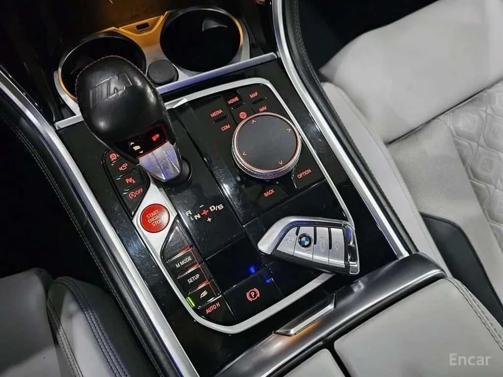 BMW M8 Gran Coupe Competition, снимка 13 - Автомобили и джипове - 56466033