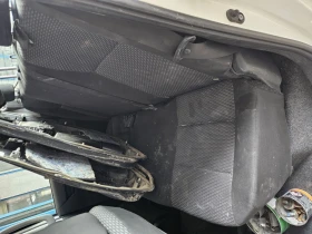 Toyota Hilux 2.4D, снимка 10