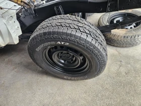 Toyota Hilux 2.4D, снимка 12