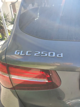 Mercedes-Benz GLC 250 Сув, снимка 3