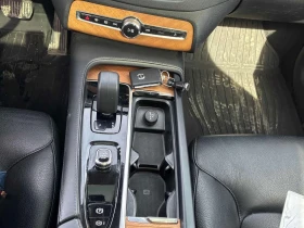 Volvo Xc90 Core  CARFAX - 31200 € / 61021.90 лв. - 53843212 12