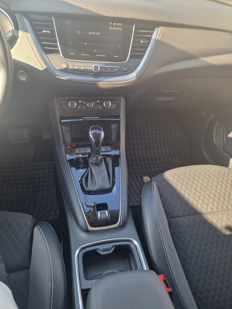 Opel Grandland X 1.6 CDTI Automatic, снимка 11 - Автомобили и джипове - 47824756